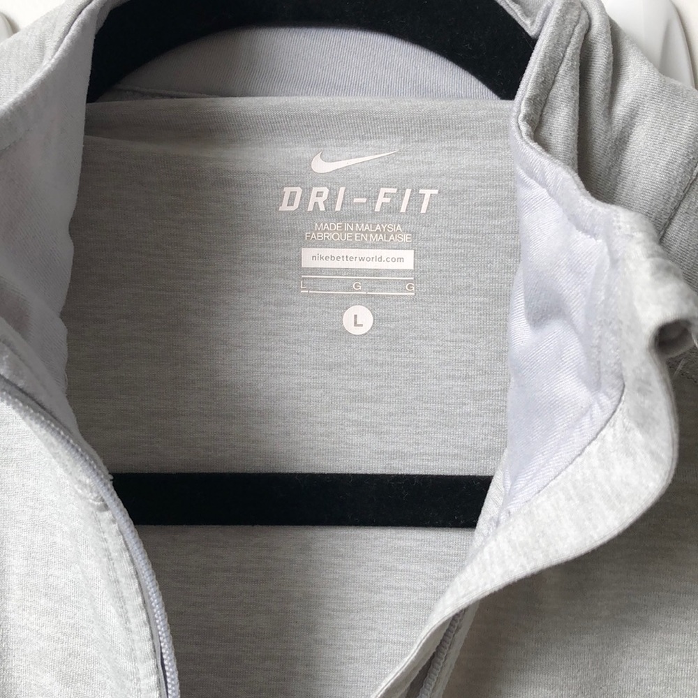 Nike Dri-Fit Pullover - Picture 2 of 2